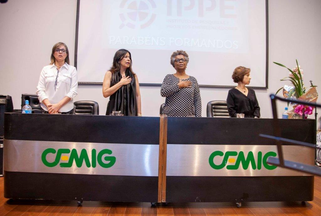 Read more about the article ENTREGA DOS CERTIFICADOS 04/07/18