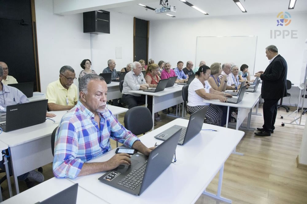 Read more about the article ENTREVISTA RADAR DO FUTURO – INSTITUTO UNE LONGEVIDADE COM O EMPREENDEDORISMO